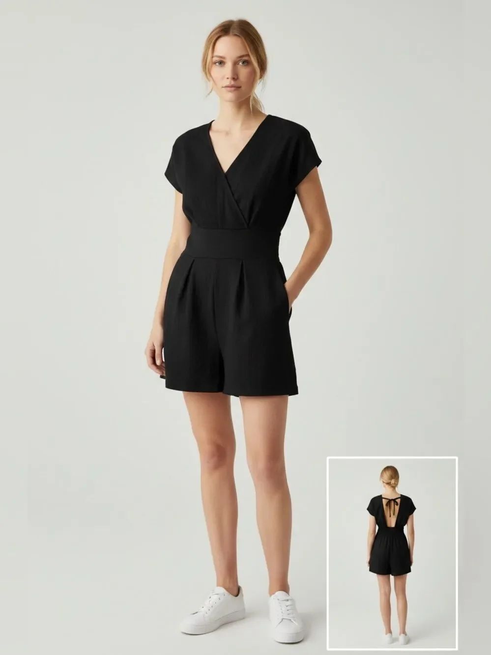 Nine West Black Alderwood V Neck Romper. Size Medium